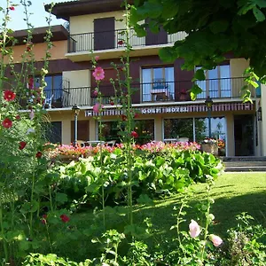 Hotel Les Pavillons Du Golf, Évian-les-Bains